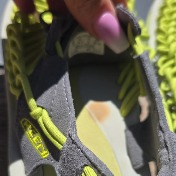Keen Women's Shoes in Gray and Neon Green - Picture 3 of 8